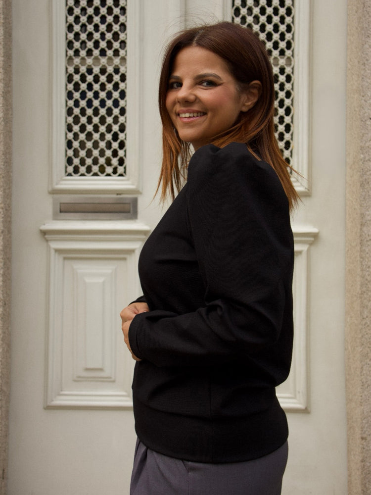 Love Sweater Black