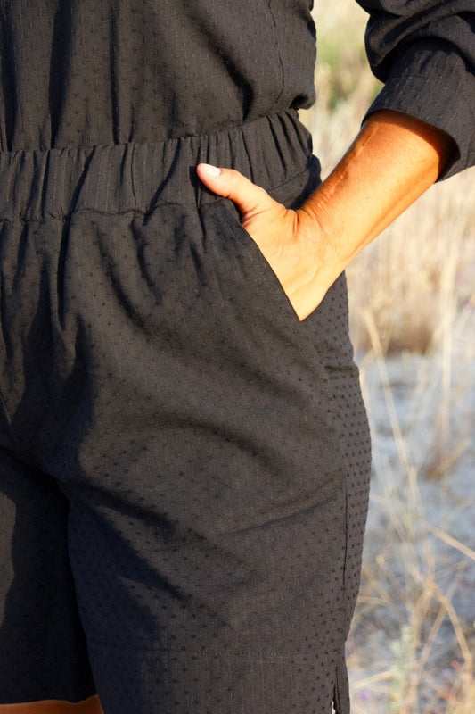 Gold Short Black